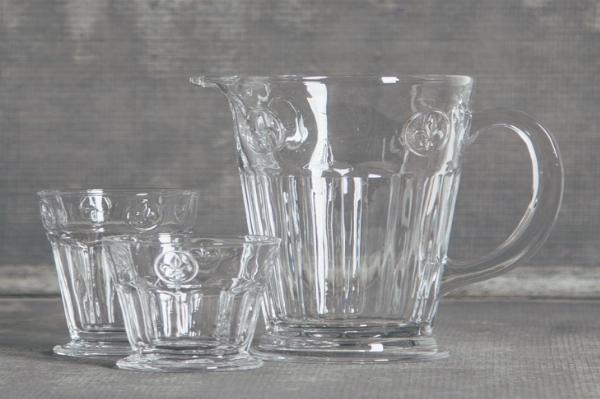 Tuyển tập ly cà phê đa dạng chất liệu: thủy tinh, sứ, kim loại