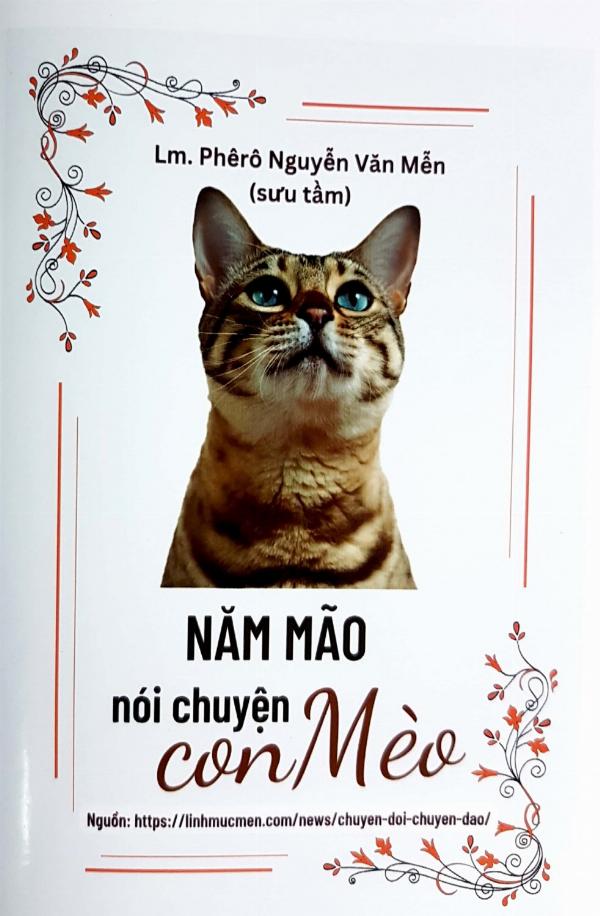 Một bác sĩ thú y đang tư vấn cho chủ nuôi về chế độ ăn lành mạnh cho "con mèo mập".