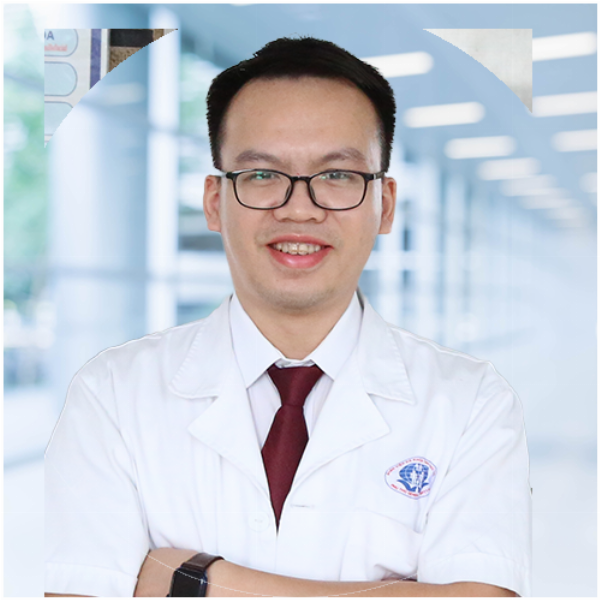 Chủ nuôi đang chăm sóc mèo cưng bằng cách cho ăn thức ăn giàu chất xơ và cung cấp đủ nước, minh họa các biện pháp phòng ngừa bệnh trĩ (sa trực tràng).