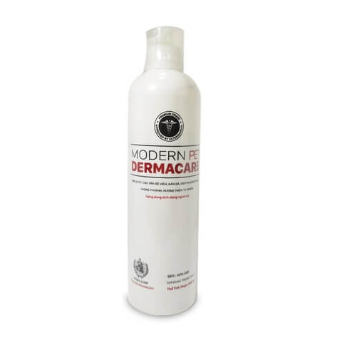 Dầu tắm Modern Pet Dermacare chứa Chlorhexidine và Miconazole, giúp điều trị nấm da trên chó và mèo